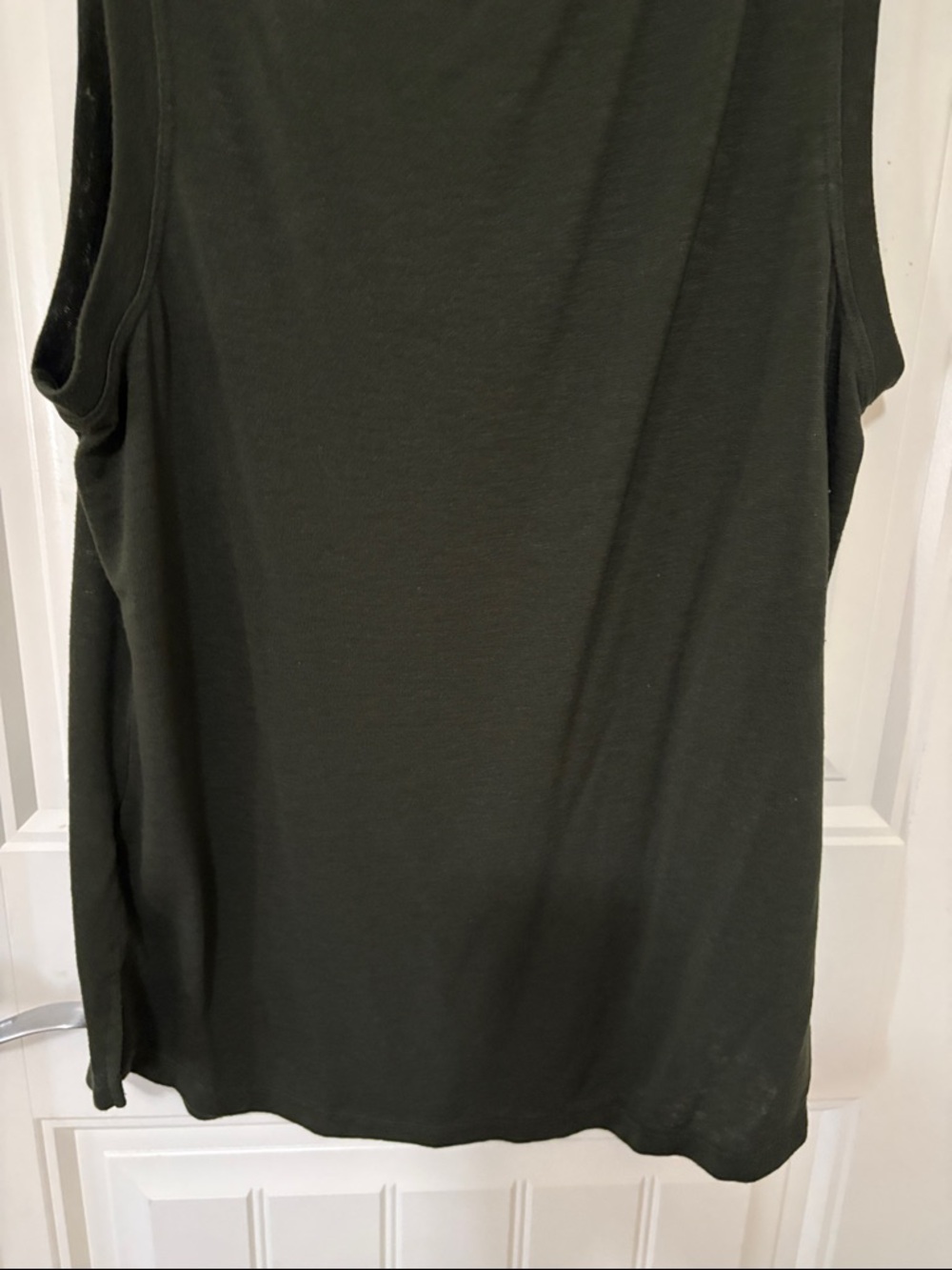 Athleta Women's Olive Green Sleeveless Tank - Picture 10 of 10